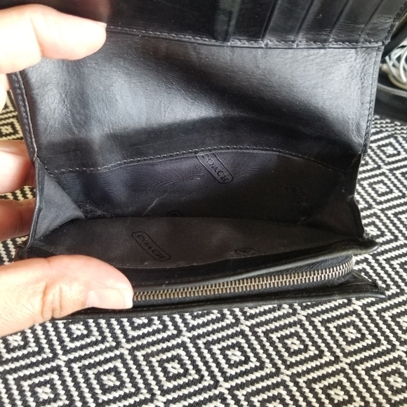 Coach | Vintage Leather Wallet - Picture 7 of 14